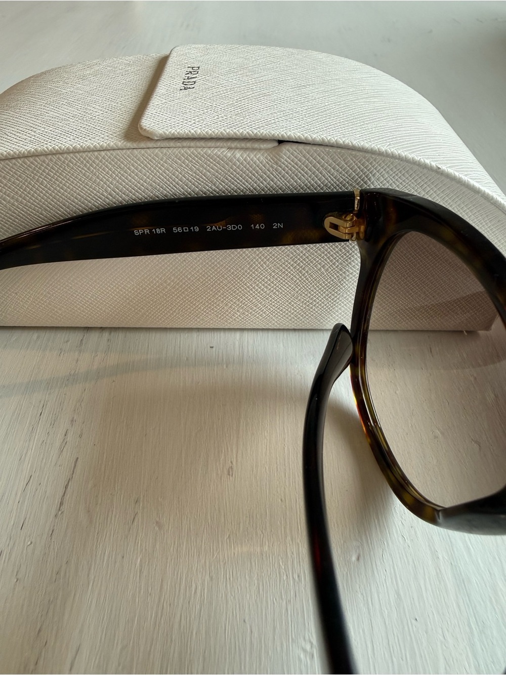 💯Authentic PradaTortoise Sunglasses - Picture 7 of 15